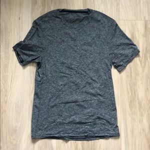 Lululemon men’s drysense tee (x-small)